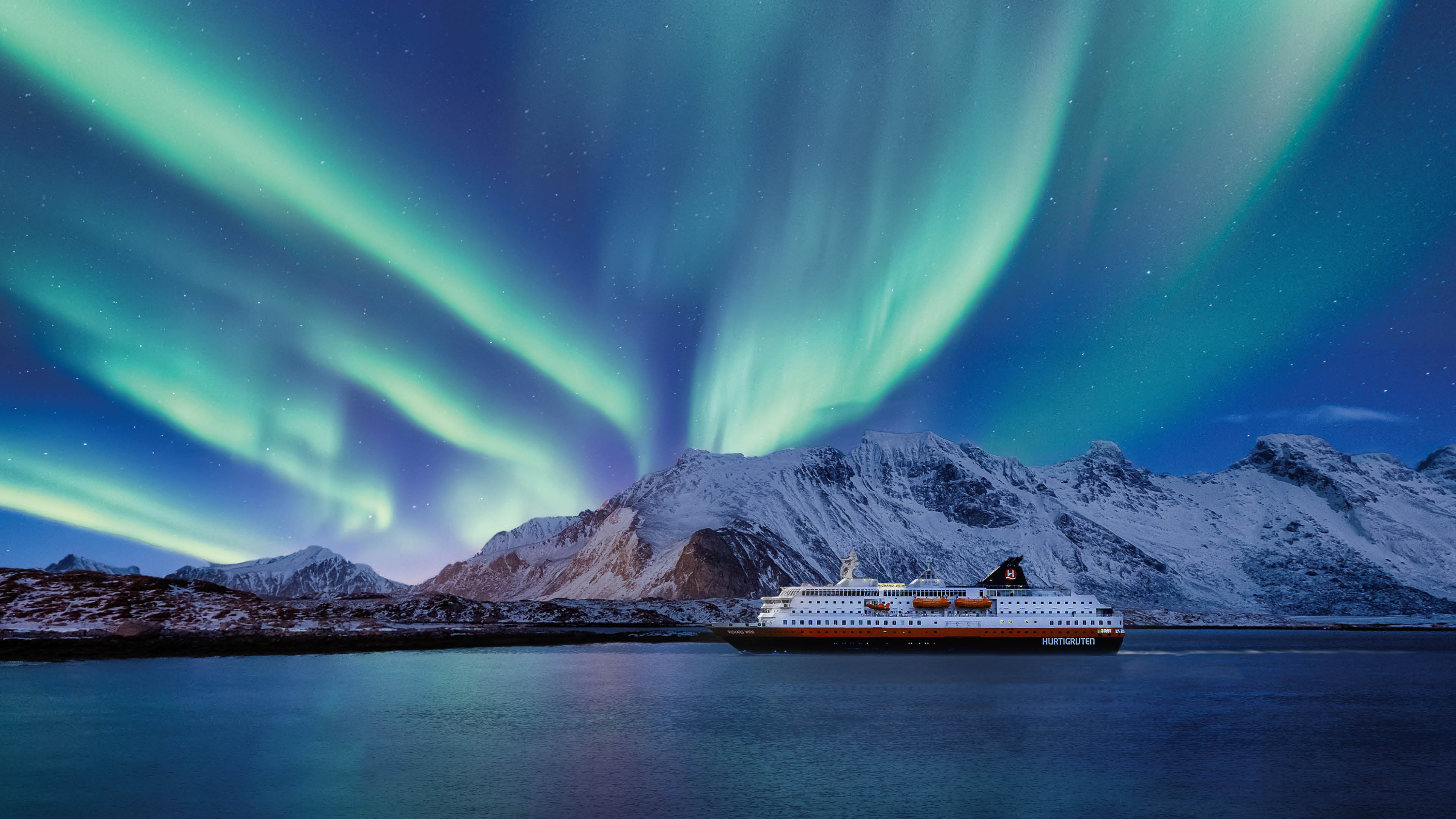 Hurtigruten: HRN BlackFriday xpx dpi ()